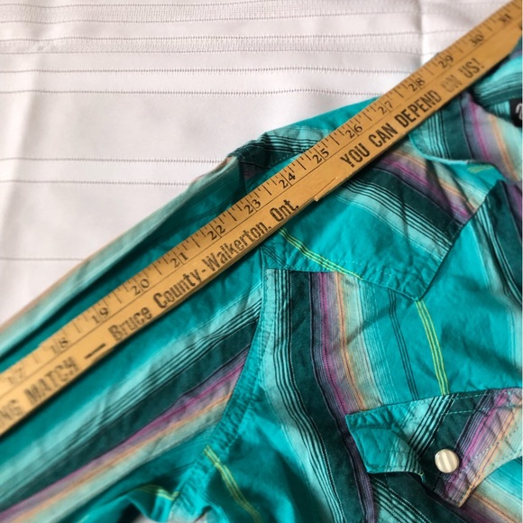 Wrangler Blue and Purple Pearl Snap Western Shirt - Picture 7 of 12